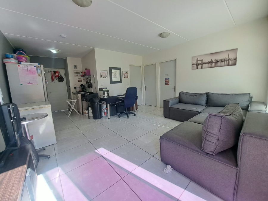 2 Bedroom Property for Sale in Devon Park Western Cape